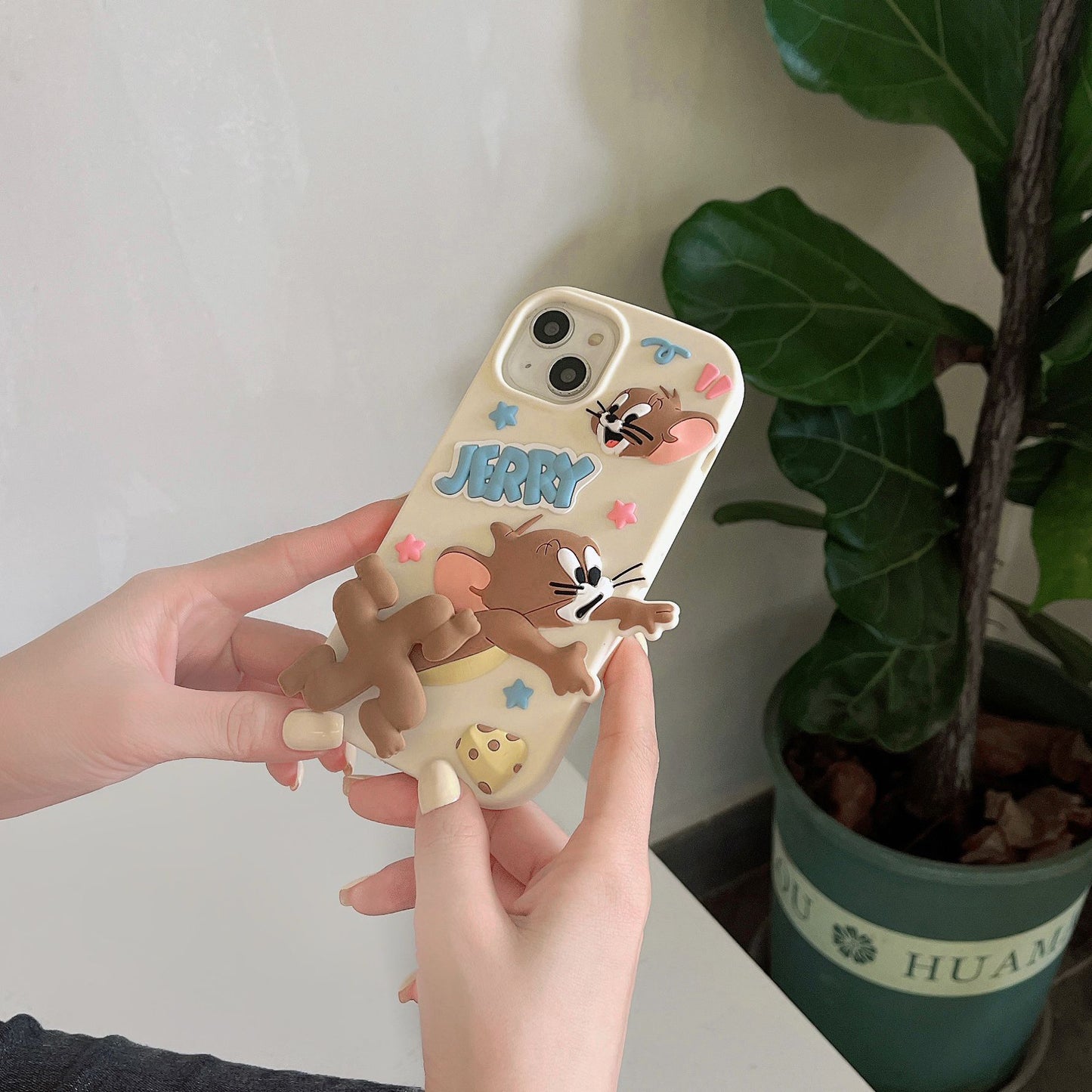 iPhone case | INSNIC Creative Spinning Cat And Mouse For Couples And Friends