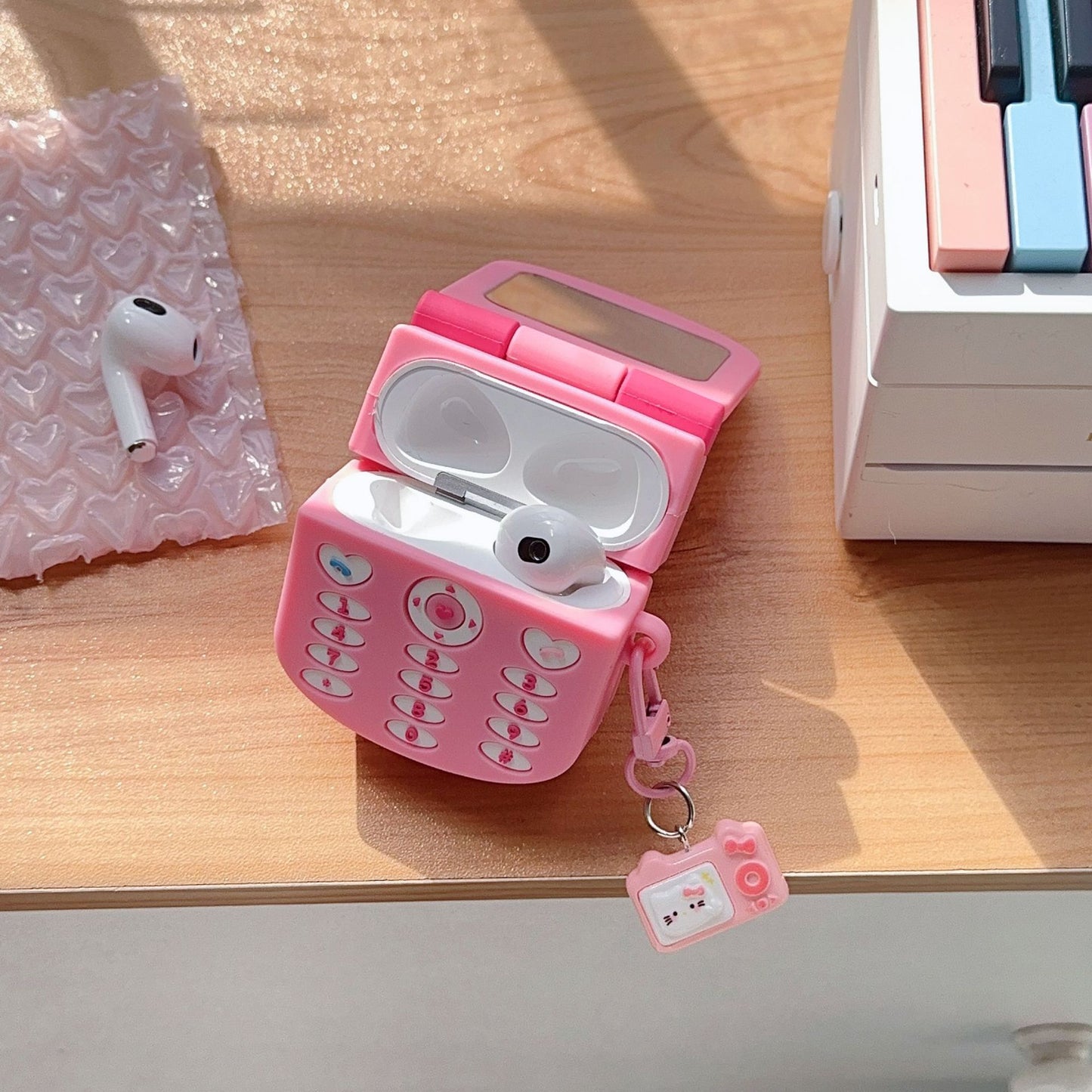 AirPods Case | INSNIC Creative Cute HelloKitty Girl Flip Mirror